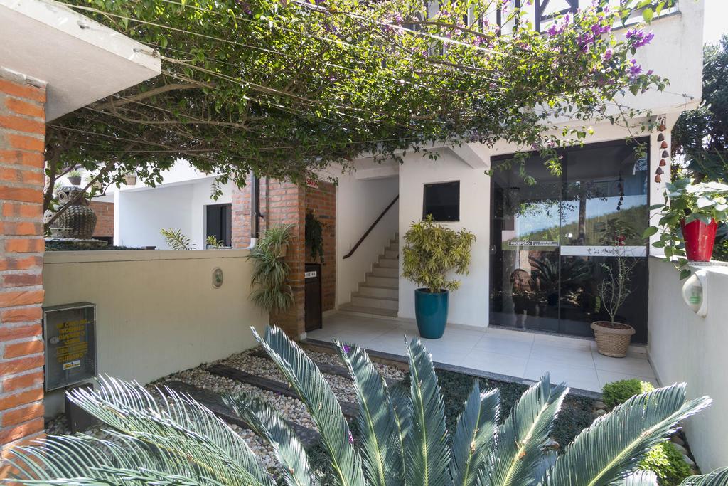 Residencial Los Abuelos بومبينهاس المظهر الخارجي الصورة